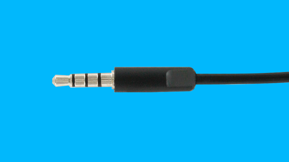 Tai nghe Logitech H111 sử dụng jack 3.5mm phổ biến